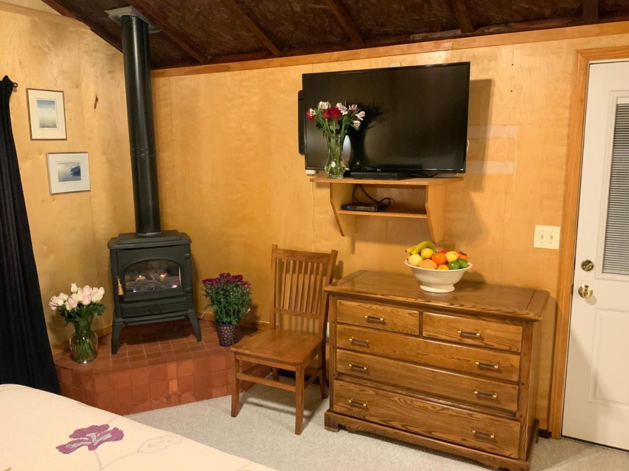 The Woods Hotel - Gay Lgbtq Cabins Guerneville Exterior foto